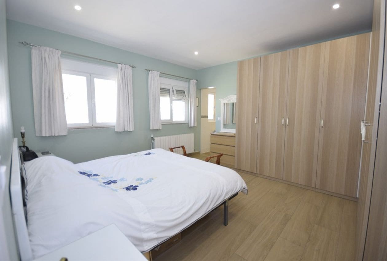 4 bedroom Villa for sale in Oria with pool - € 324,950 (Ref: 8600806)