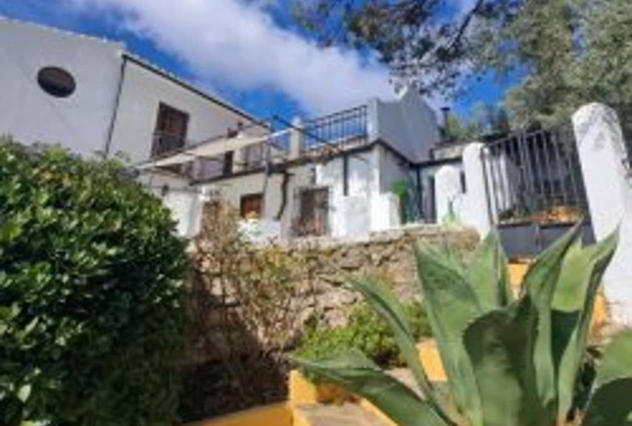 4 slaapkamer Finca/Landhuis te koop in Iznajar met zwembad - € 385.000 (Ref: 8607794)