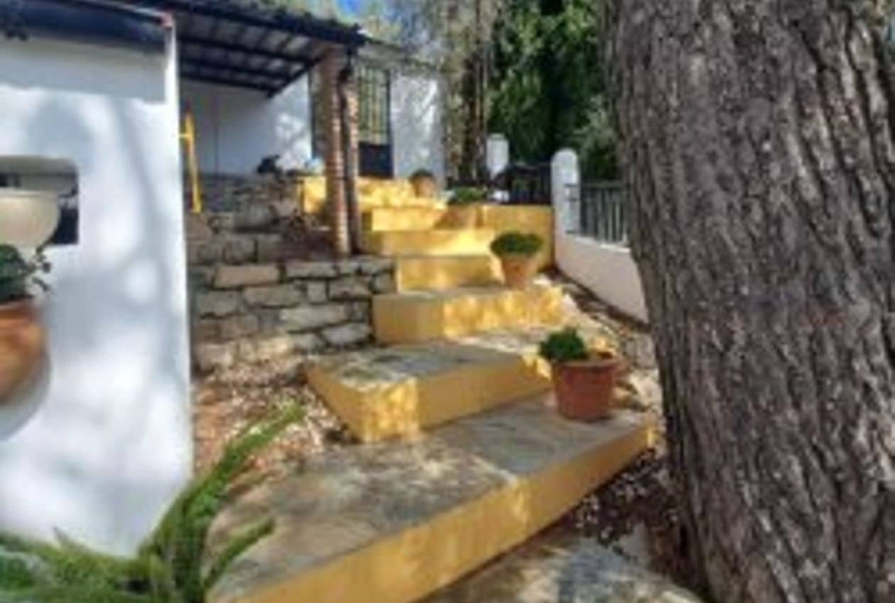 4 slaapkamer Finca/Landhuis te koop in Iznajar met zwembad - € 385.000 (Ref: 8607794)