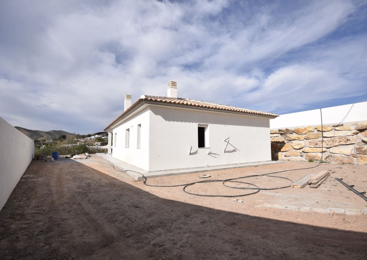 3 makuuhuone Huvila myytävänä paikassa Arboleas mukana uima-altaan - 287 000 € (Ref: 8688250)