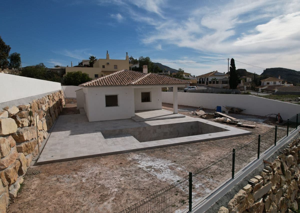 3 makuuhuone Huvila myytävänä paikassa Arboleas mukana uima-altaan - 287 000 € (Ref: 8688250)