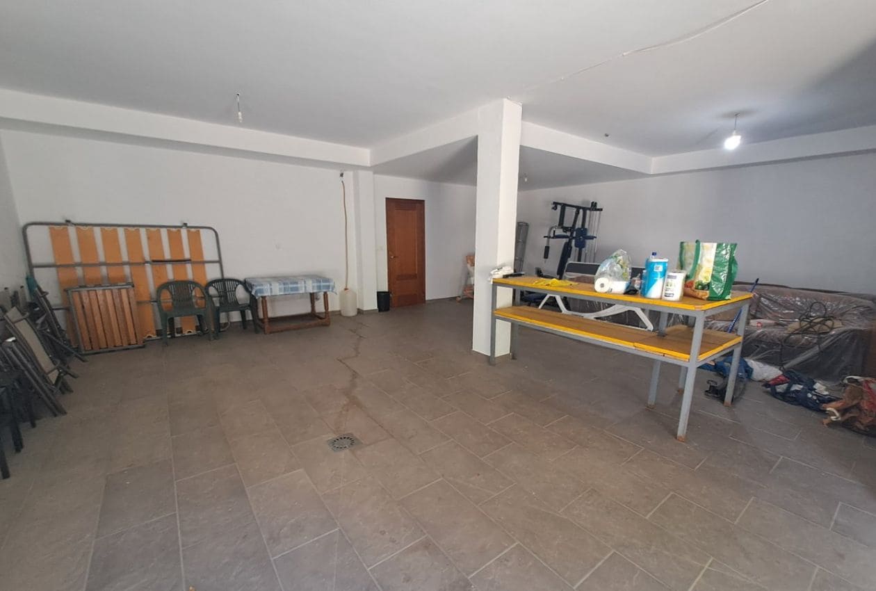 4 soveværelse Byhus til salg i Iznajar med swimmingpool - € 850.000 (Ref: 8690686)