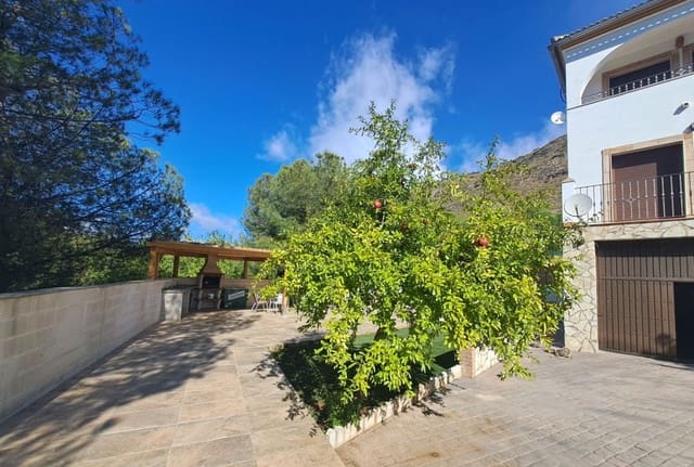 4 quarto Casa em Banda para venda em Iznájar com piscina - 850 000 € (Ref: 8690686)