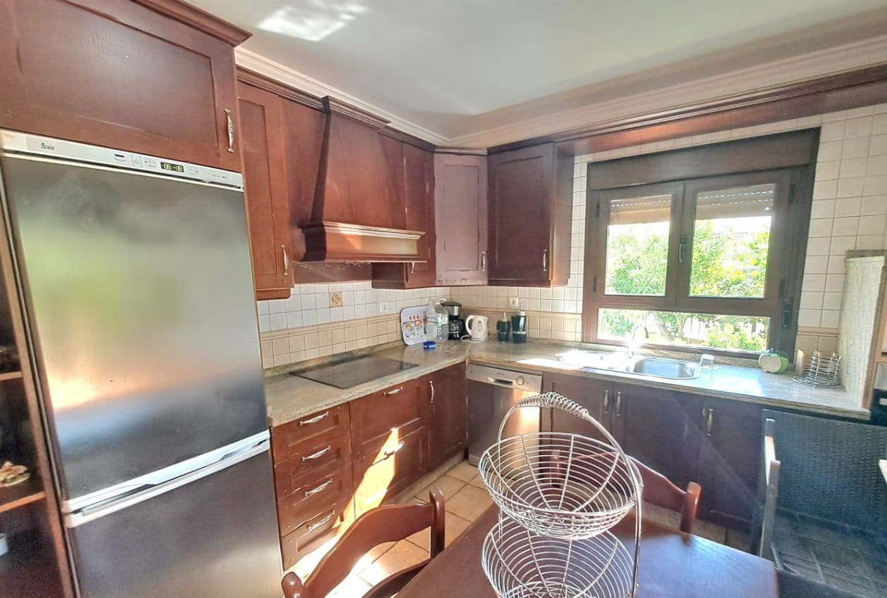 4 soveværelse Byhus til salg i Iznajar med swimmingpool - € 850.000 (Ref: 8690686)