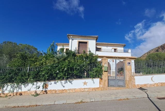 4 quarto Casa em Banda para venda em Iznájar com piscina - 850 000 € (Ref: 8690686)