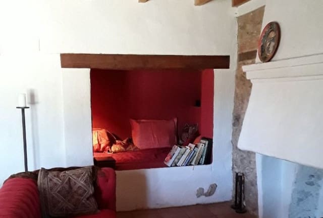 6 soveværelse Finca/Landehus til salg i Segura de la Sierra med swimmingpool - € 555.000 (Ref: 8769805)