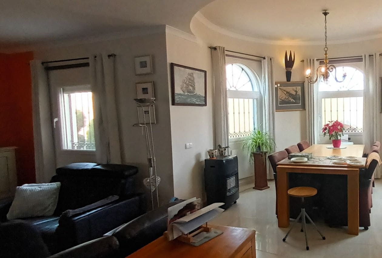 3 soveværelse Villa til salg i Partaloa med swimmingpool - € 259.000 (Ref: 8783060)