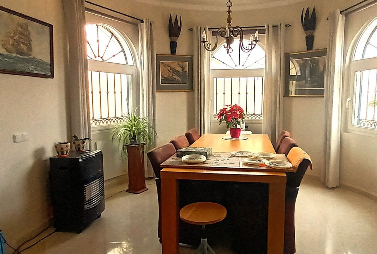 3 soveværelse Villa til salg i Partaloa med swimmingpool - € 259.000 (Ref: 8783060)