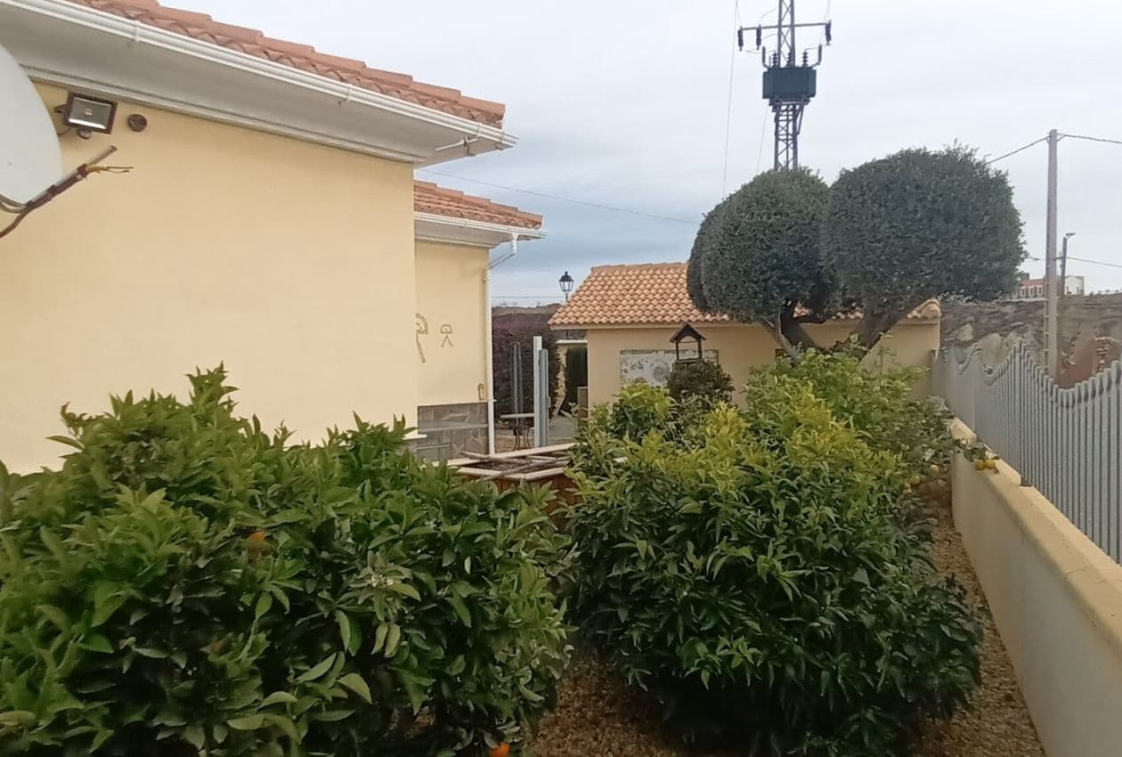 3 soveværelse Villa til salg i Partaloa med swimmingpool - € 259.000 (Ref: 8783060)