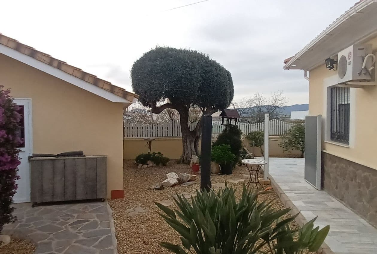 3 soveværelse Villa til salg i Partaloa med swimmingpool - € 259.000 (Ref: 8783060)