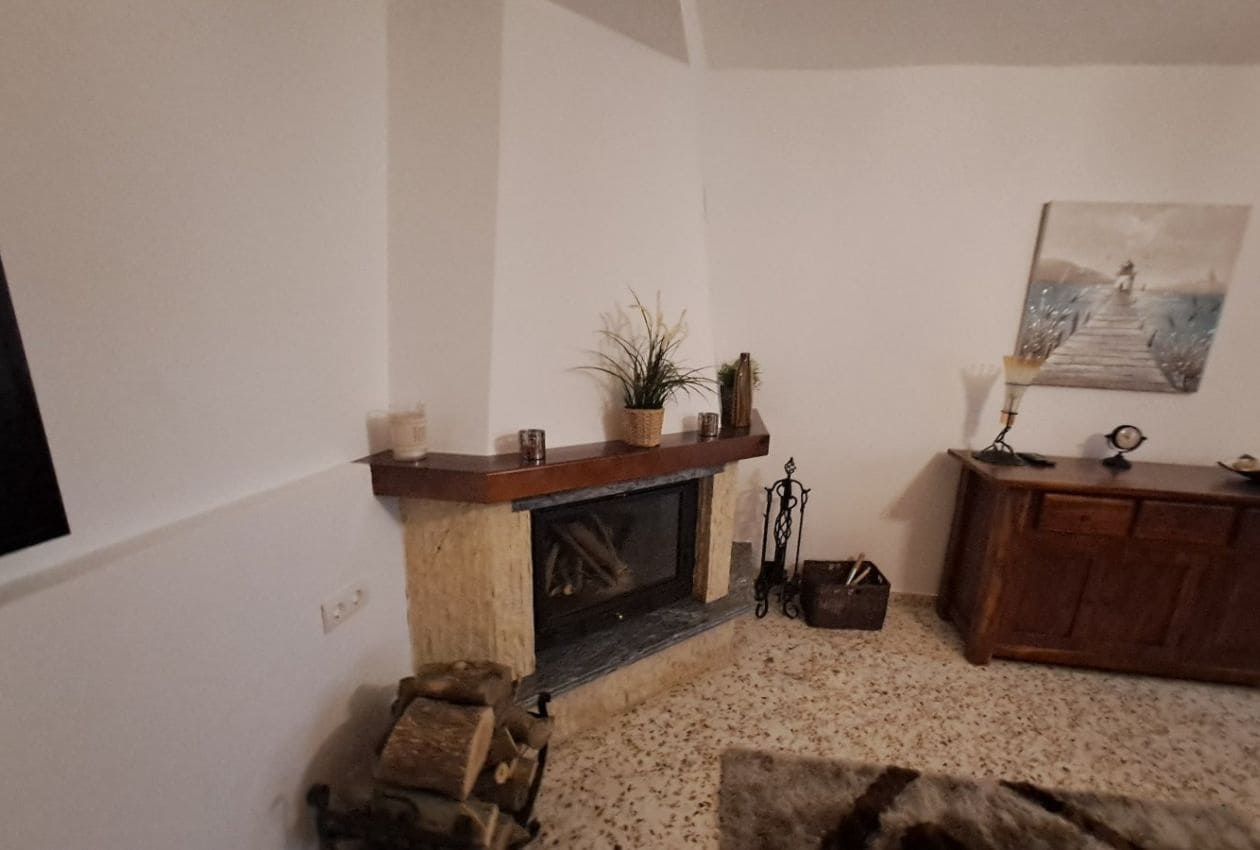 4 soverom Hus til salgs i Algarinejo - € 144 000 (Ref: 8855774)