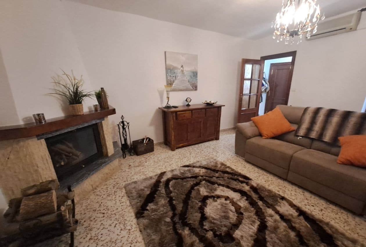 4 soverom Hus til salgs i Algarinejo - € 144 000 (Ref: 8855774)