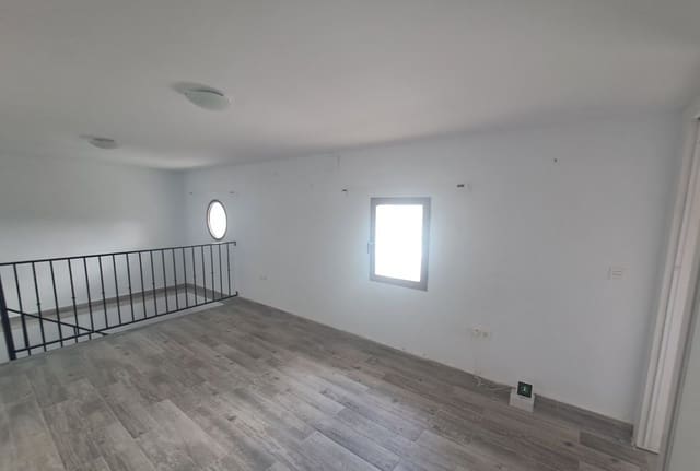 3 soveværelse Byhus til salg i Colomera - € 59.000 (Ref: 8895746)