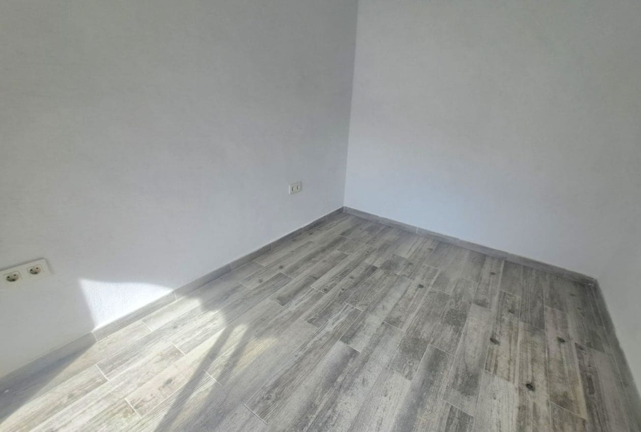 3 soveværelse Byhus til salg i Colomera - € 59.000 (Ref: 8895746)