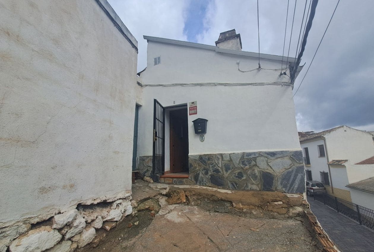 3 soveværelse Byhus til salg i Colomera - € 59.000 (Ref: 8895746)