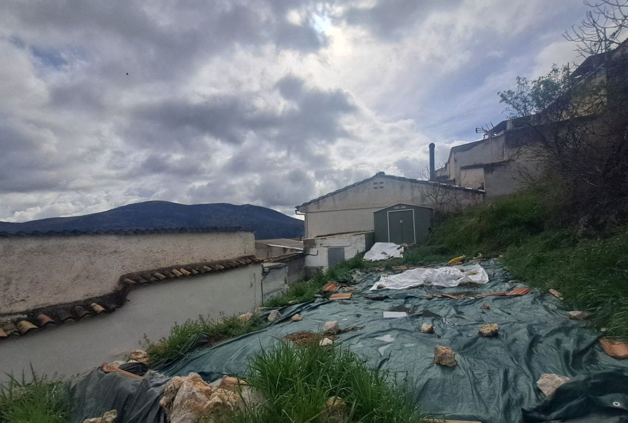 3 soveværelse Byhus til salg i Colomera - € 59.000 (Ref: 8895746)