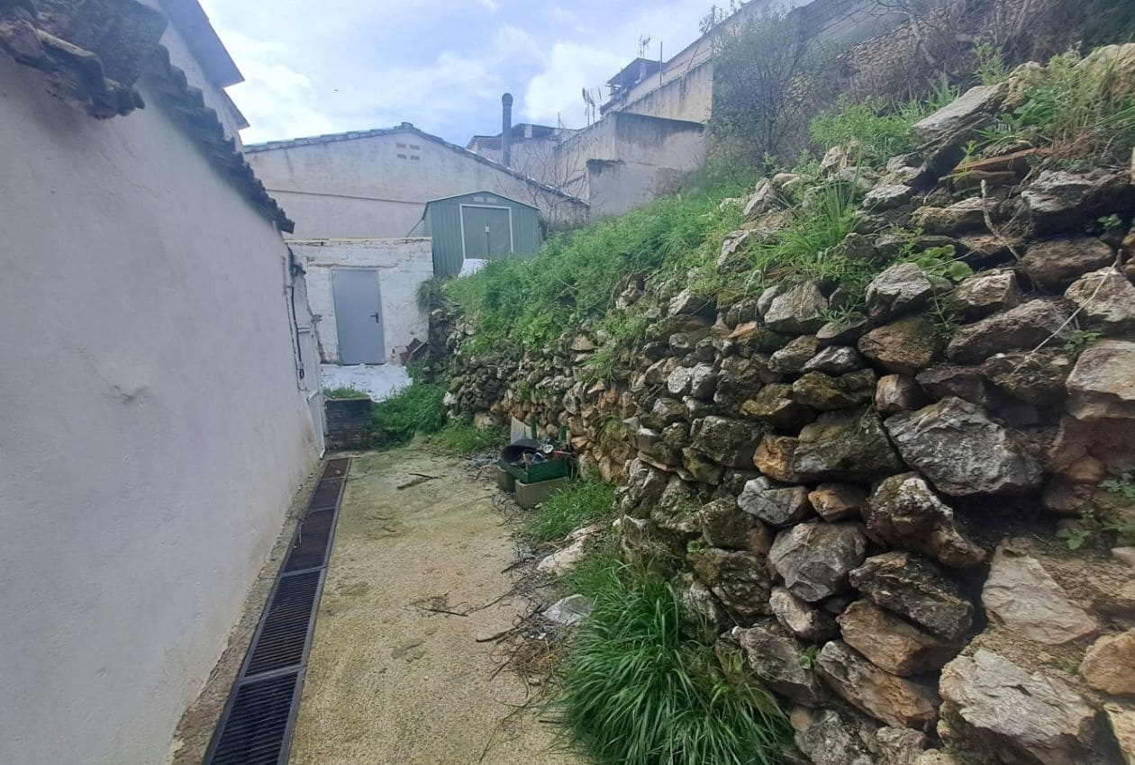 3 soveværelse Byhus til salg i Colomera - € 59.000 (Ref: 8895746)