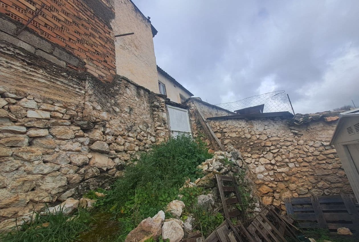 3 soveværelse Byhus til salg i Colomera - € 59.000 (Ref: 8895746)