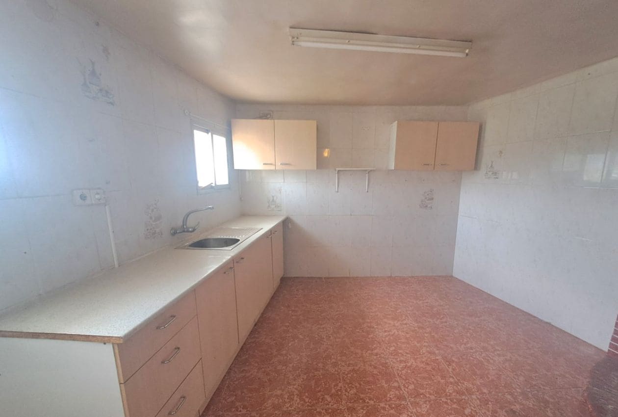 3 soveværelse Byhus til salg i Colomera - € 38.000 (Ref: 8904835)