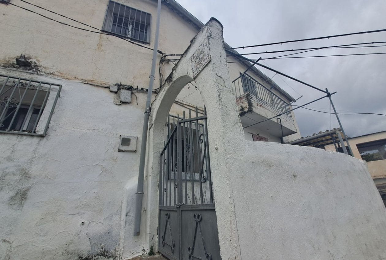 3 soveværelse Byhus til salg i Colomera - € 38.000 (Ref: 8904835)