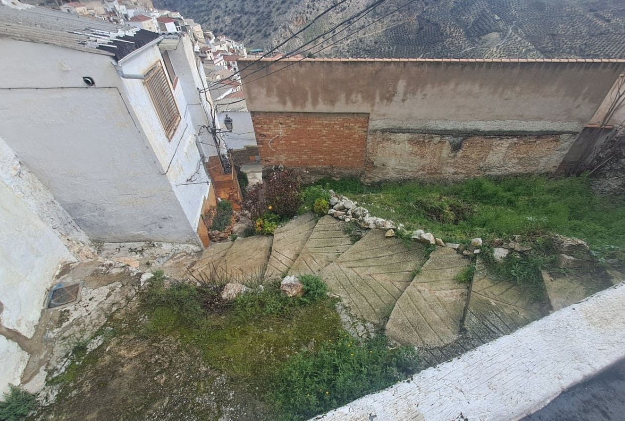 3 soveværelse Byhus til salg i Colomera - € 38.000 (Ref: 8904835)