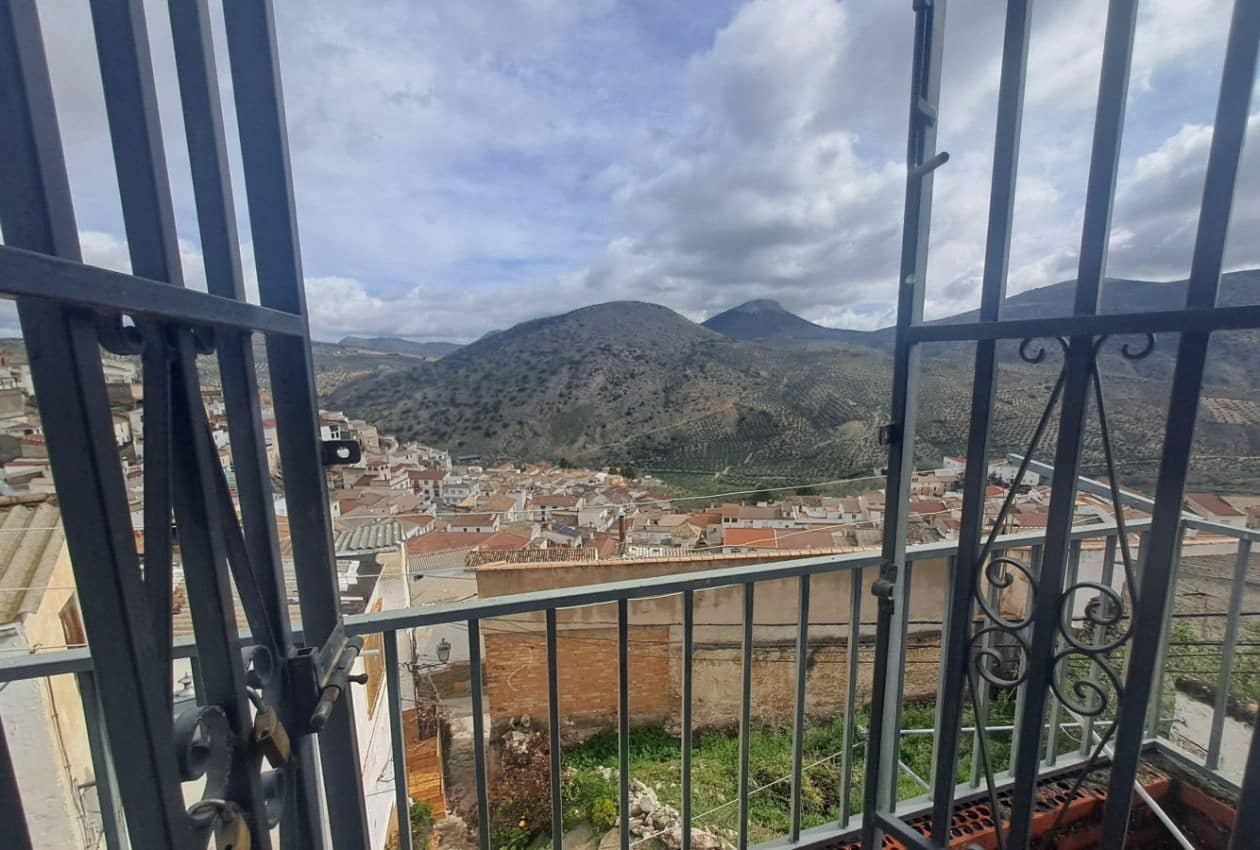 3 soveværelse Byhus til salg i Colomera - € 38.000 (Ref: 8904835)