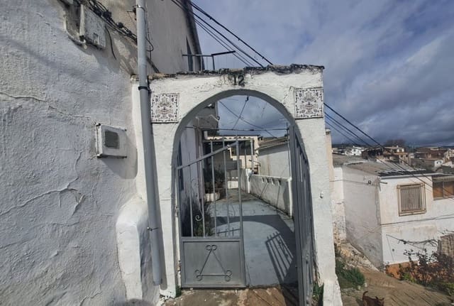 3 soveværelse Byhus til salg i Colomera - € 38.000 (Ref: 8904835)