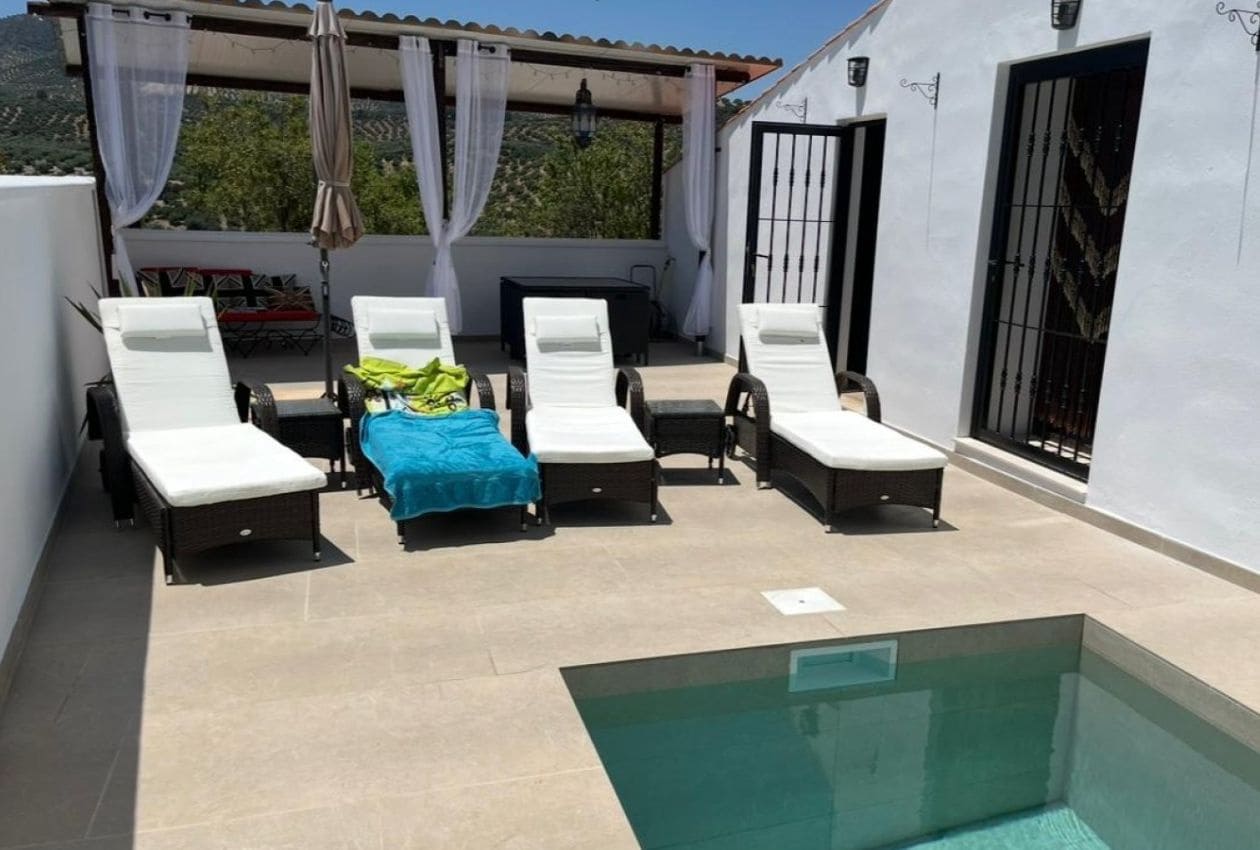 4 soveværelse Finca/Landehus til salg i Castillo de Locubin - € 375.000 (Ref: 8906236)