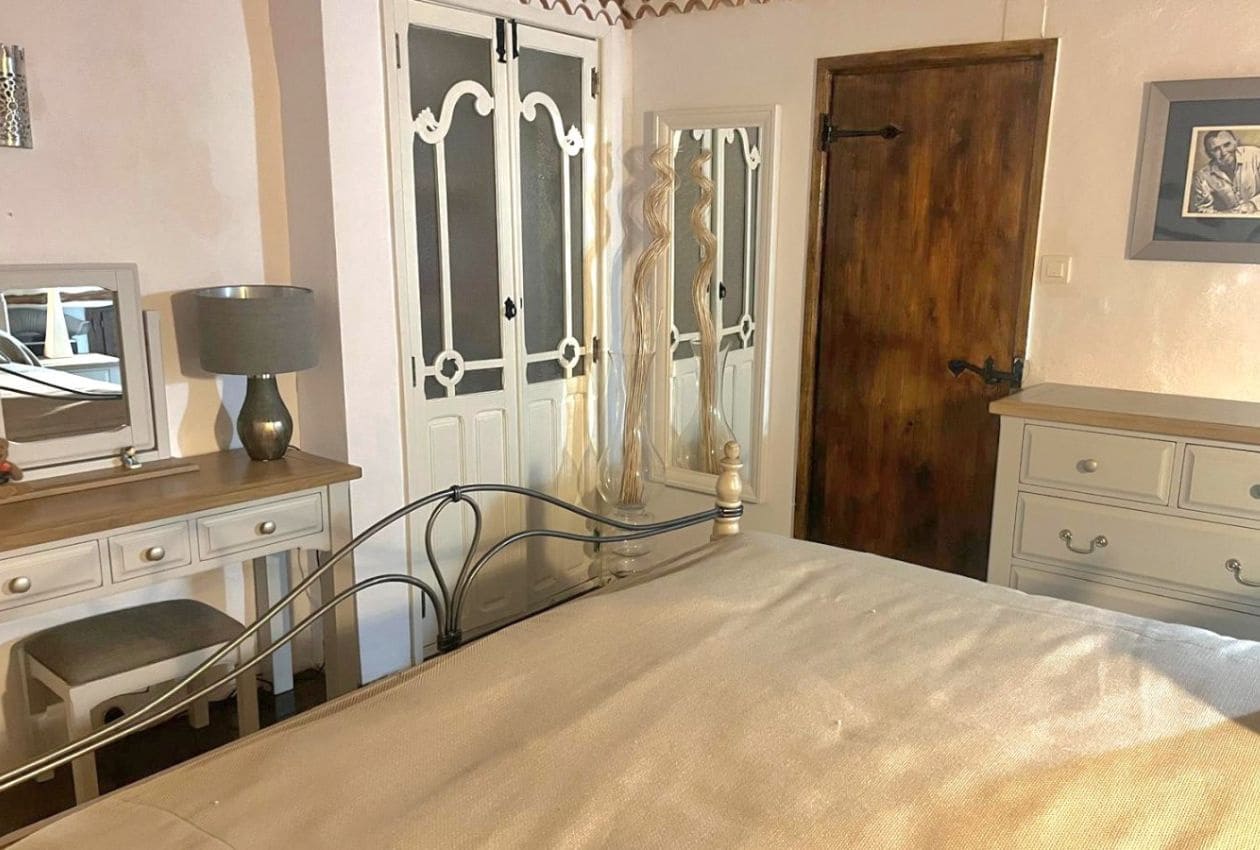 4 soveværelse Finca/Landehus til salg i Castillo de Locubin - € 375.000 (Ref: 8906236)