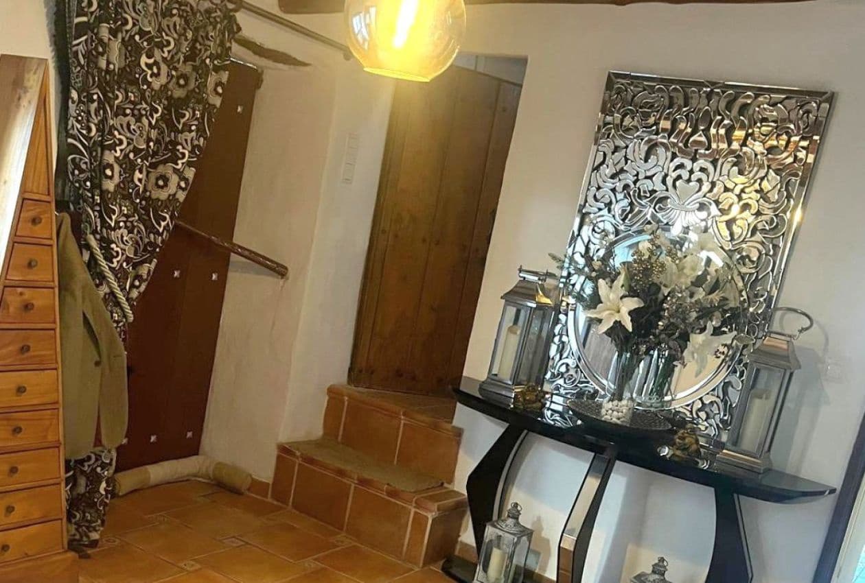 4 soveværelse Finca/Landehus til salg i Castillo de Locubin - € 375.000 (Ref: 8906236)