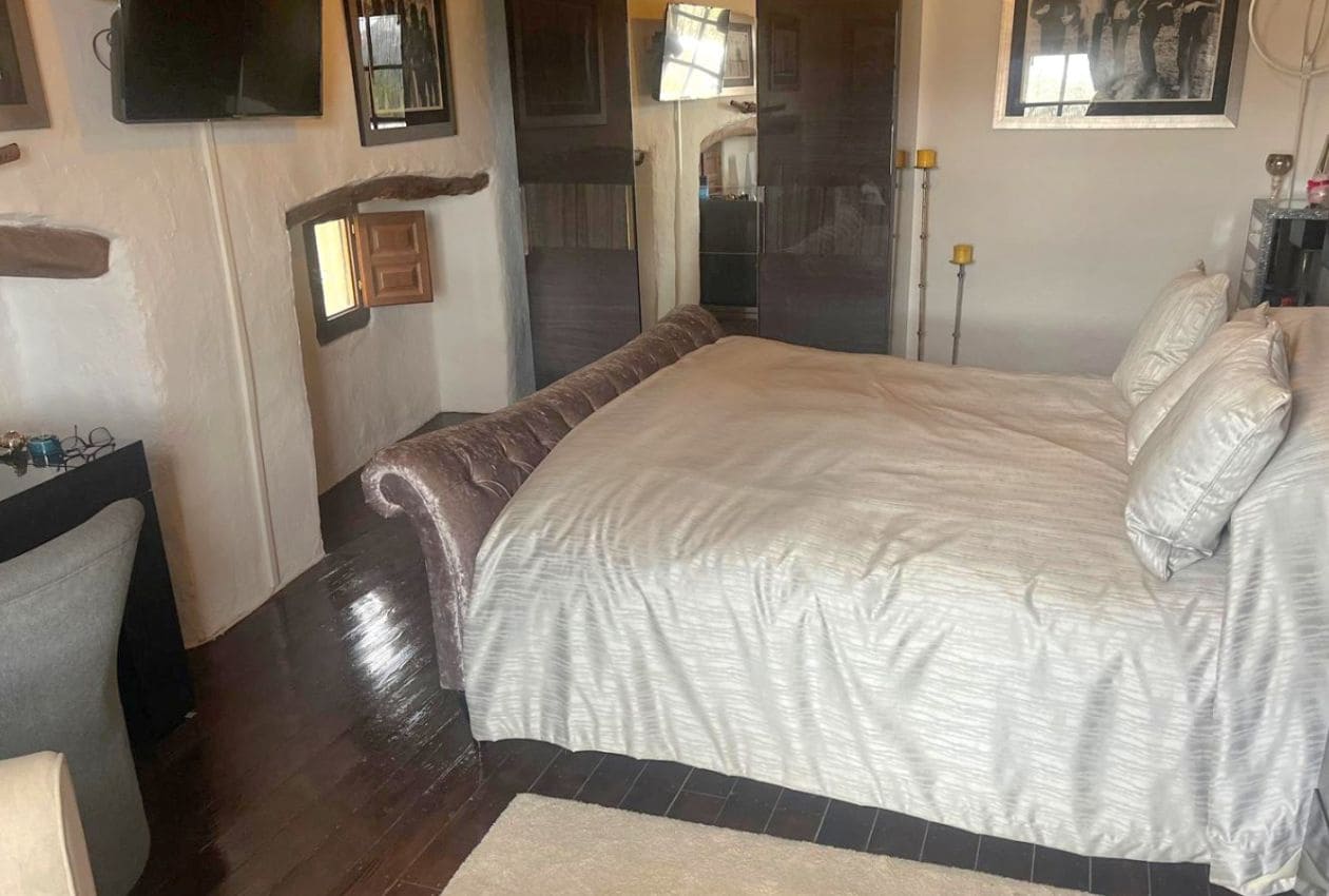 4 soveværelse Finca/Landehus til salg i Castillo de Locubin - € 375.000 (Ref: 8906236)