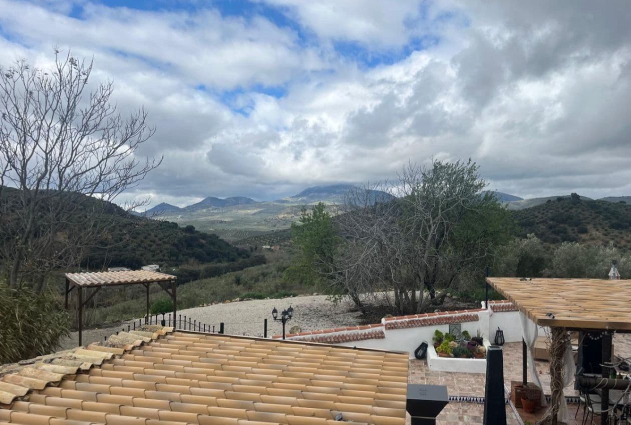 4 soveværelse Finca/Landehus til salg i Castillo de Locubin - € 375.000 (Ref: 8906236)