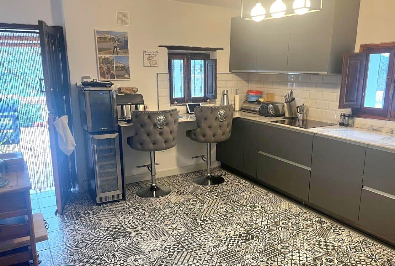 4 soveværelse Finca/Landehus til salg i Castillo de Locubin - € 375.000 (Ref: 8906236)