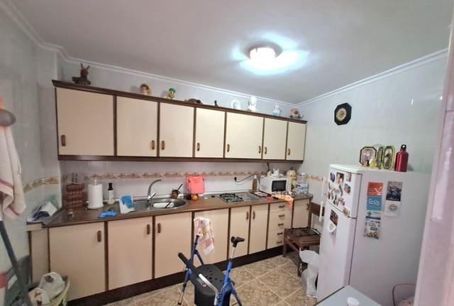 4 soveværelse Byhus til salg i Fuente-Tójar - € 105.000 (Ref: 8940989)