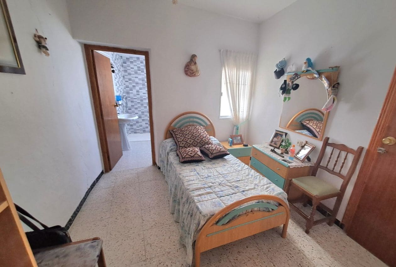 4 sypialnia Dom na sprzedaż w Fuente-Tojar - 105 000 € (Ref: 8940989)