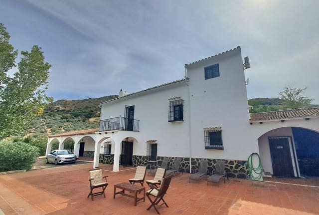 5 soveværelse Finca/Landehus til salg i Rute med swimmingpool - € 395.000 (Ref: 8949839)