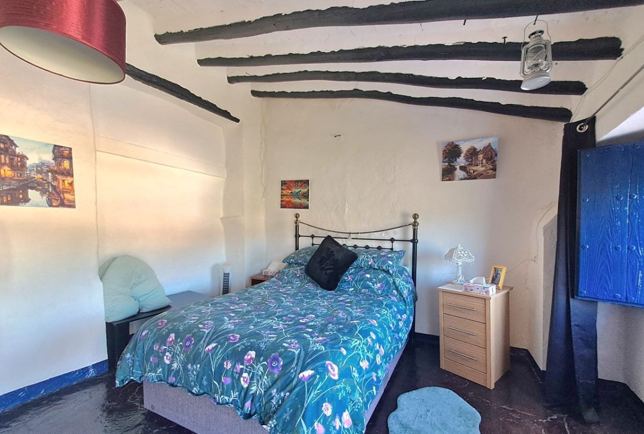 3 soveværelse Byhus til salg i Castillo de Locubin - € 42.000 (Ref: 8949840)