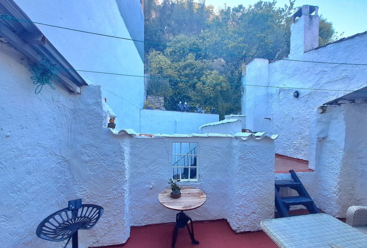 3 soveværelse Byhus til salg i Castillo de Locubin - € 42.000 (Ref: 8949840)