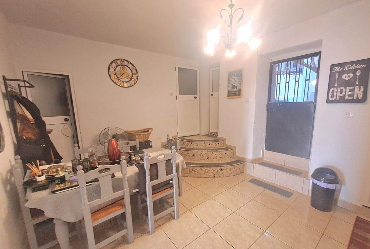 3 soveværelse Byhus til salg i Bobadilla - € 78.000 (Ref: 9022370)