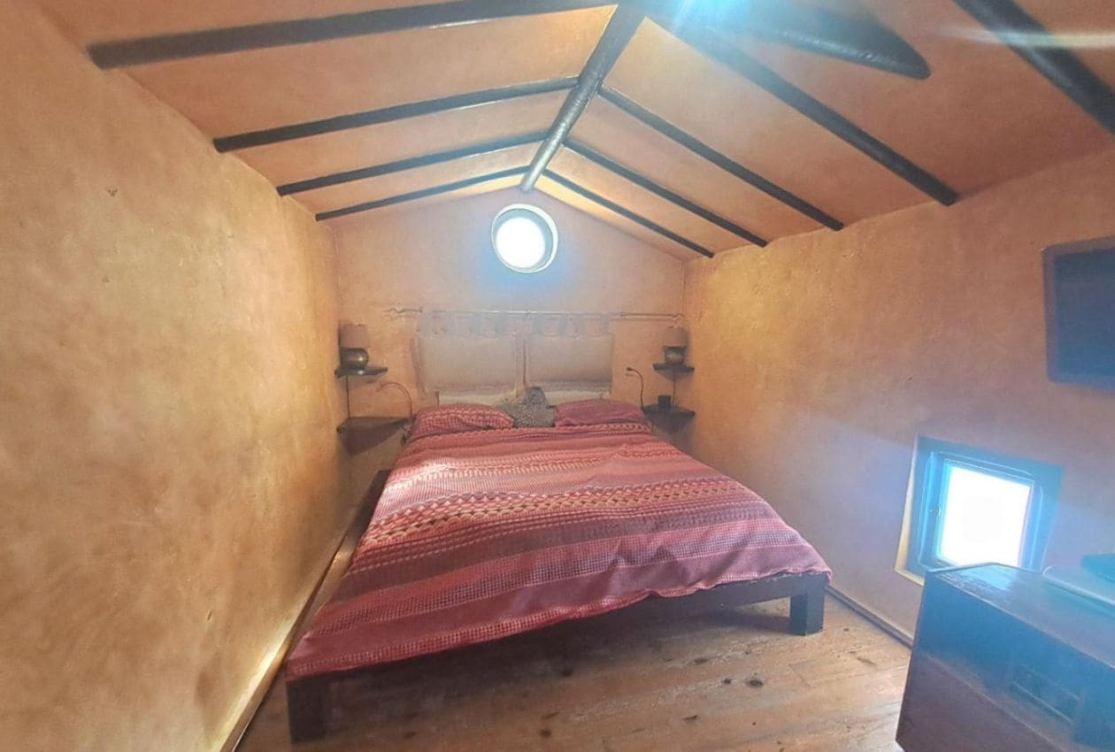 4 soveværelse Finca/Landehus til salg i Iznajar med swimmingpool - € 449.995 (Ref: 9101671)