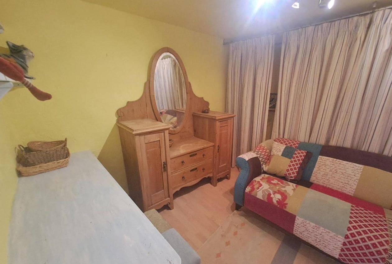 4 soveværelse Finca/Landehus til salg i Iznajar med swimmingpool - € 449.995 (Ref: 9101671)