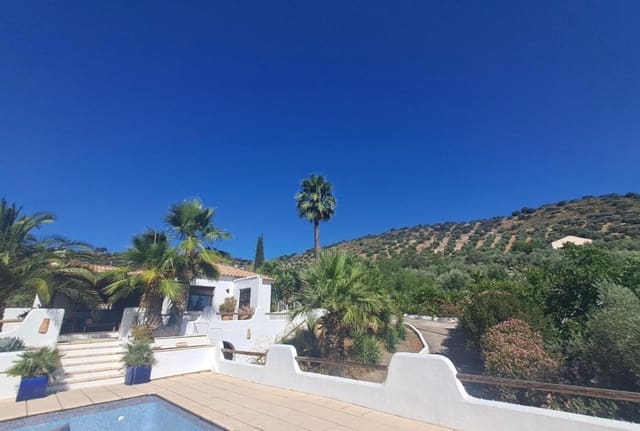 4 bedroom Finca/Country House for sale in Iznájar with pool - € 449,995 (Ref: 9101671)