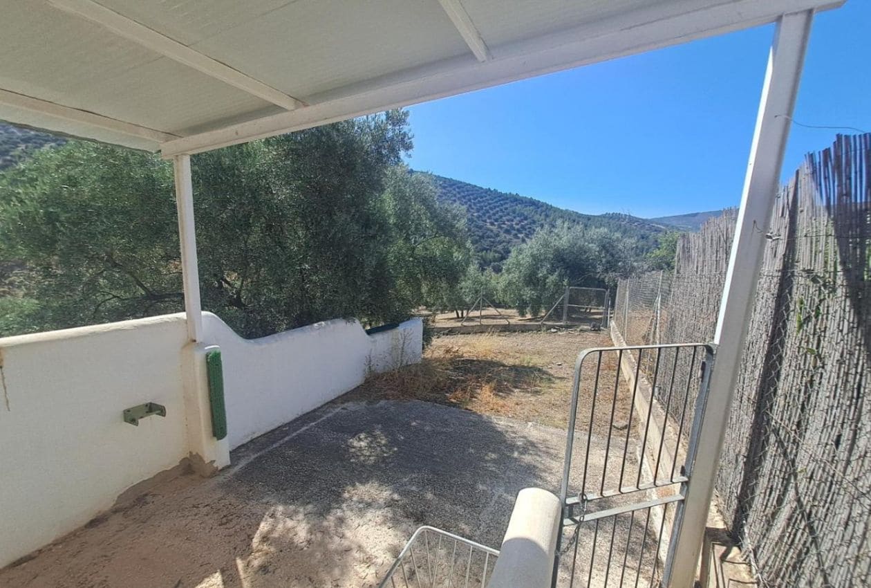 4 soveværelse Finca/Landehus til salg i Iznajar med swimmingpool - € 449.995 (Ref: 9101671)