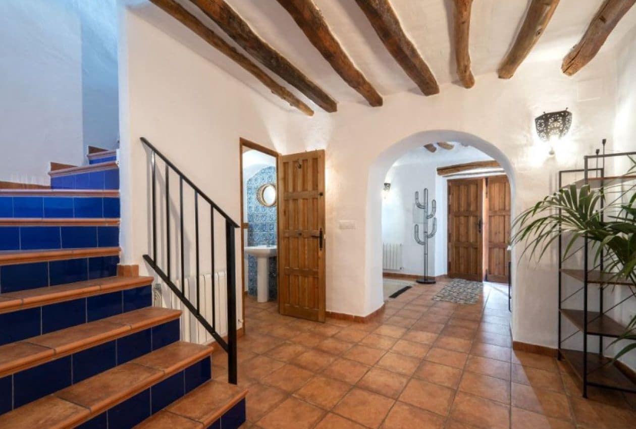 4 soveværelse Byhus til salg i Alcala la Real med swimmingpool - € 330.000 (Ref: 9113387)