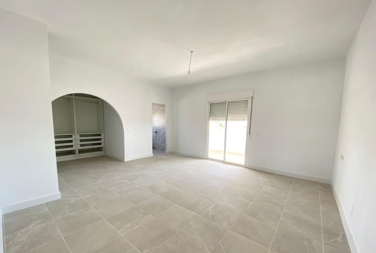 4 soveværelse Villa til salg i Zurgena med swimmingpool - € 339.000 (Ref: 9115420)