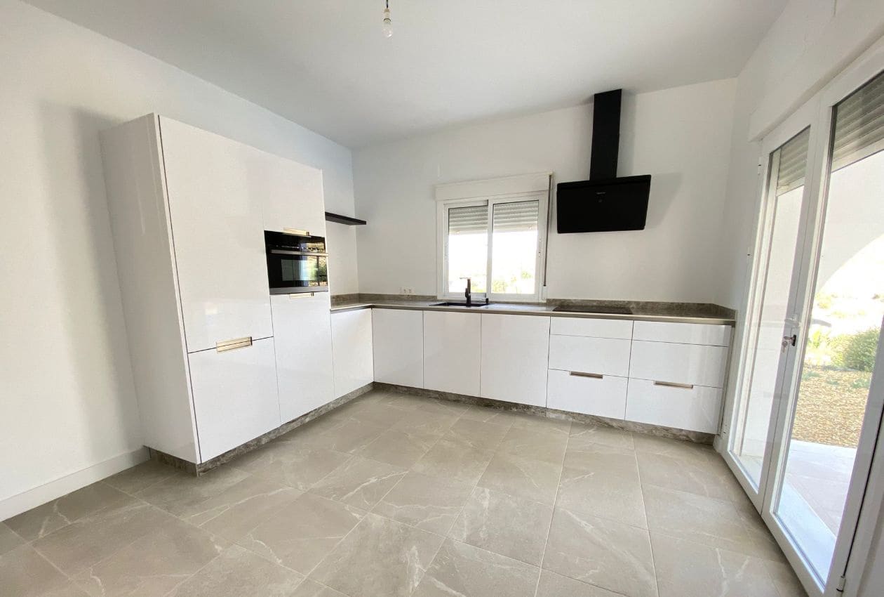 4 soveværelse Villa til salg i Zurgena med swimmingpool - € 339.000 (Ref: 9115420)