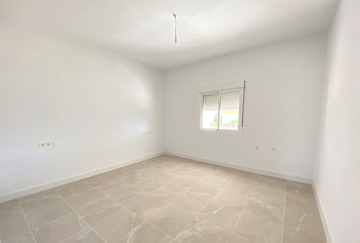 4 soveværelse Villa til salg i Zurgena med swimmingpool - € 339.000 (Ref: 9115420)