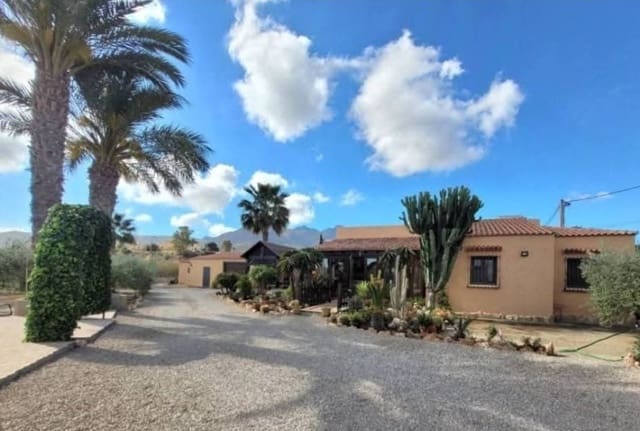 3 soveværelse Finca/Landehus til salg i Mojácar med swimmingpool - € 398.000 (Ref: 9123918)