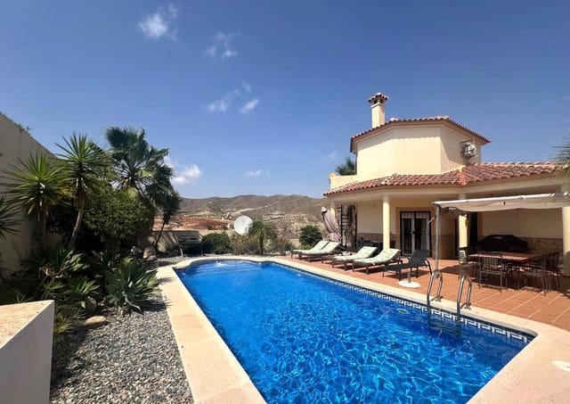 4 soveværelse Villa til salg i Arboleas med swimmingpool - € 249.000 (Ref: 9141010)