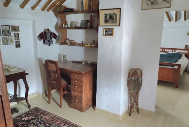 3 soveværelse Finca/Landehus til salg i Alcalá la Real - € 129.000 (Ref: 9184786)